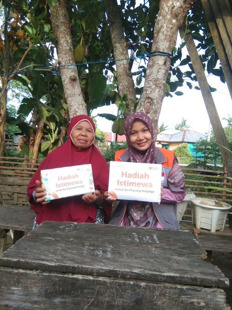Hadiah Istimewa untuk Wanita Istimewa Bernama Ibu