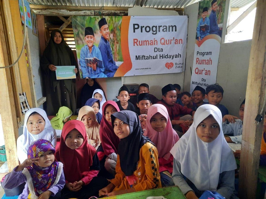 SUPPORT RUMAH QUR'AN DTA MIFTAHUL HIDAYAH