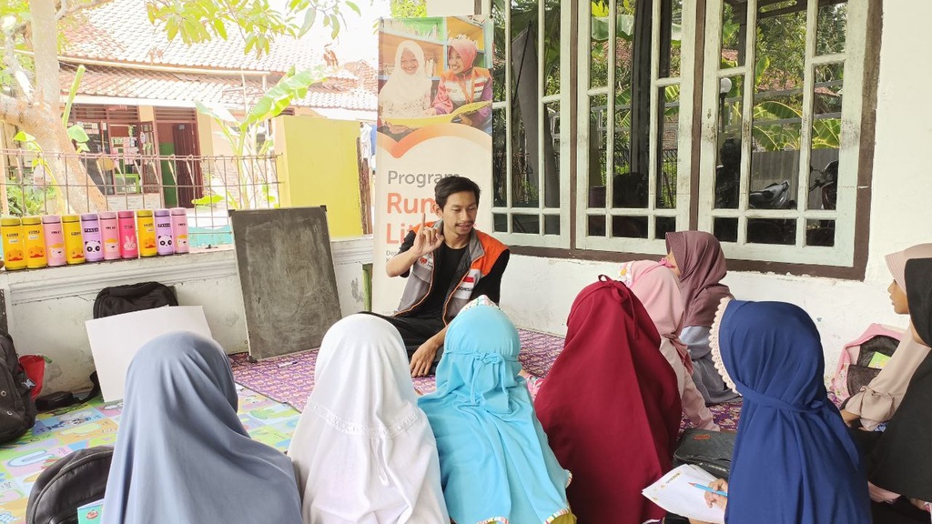 Budayakan Hidup Minim Sampah Rumah Literasi Binaan Rumah Zakat Bagi Bagi Tumbler