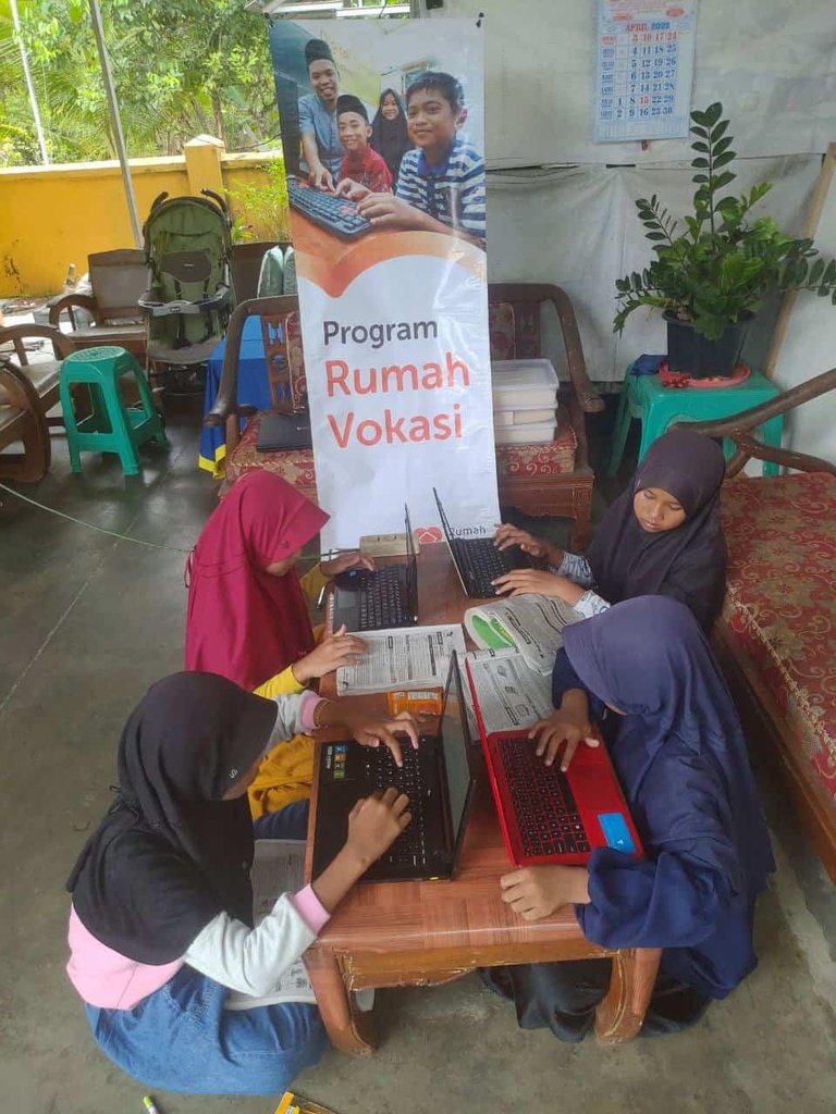 Alhamdulillah, belajar komputernya makin semangat