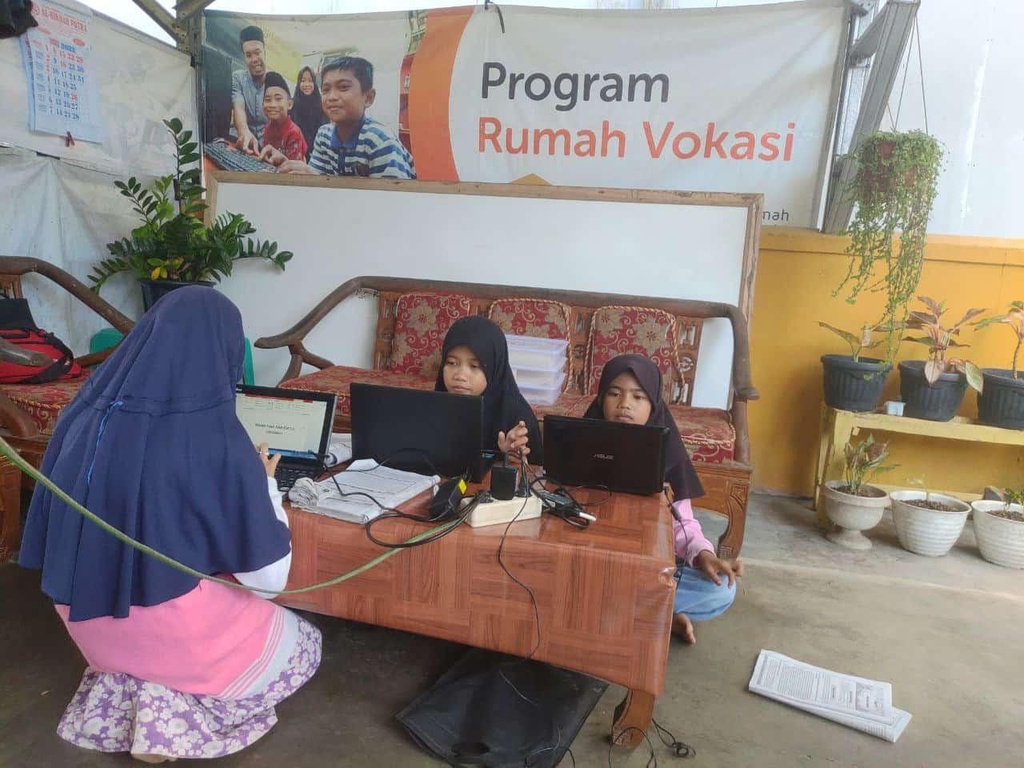 Alhamdulillah, belajar komputernya makin semangat