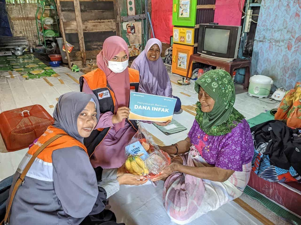 Peduli Lansia, Rumah Zakat Mengadakan Home Visit